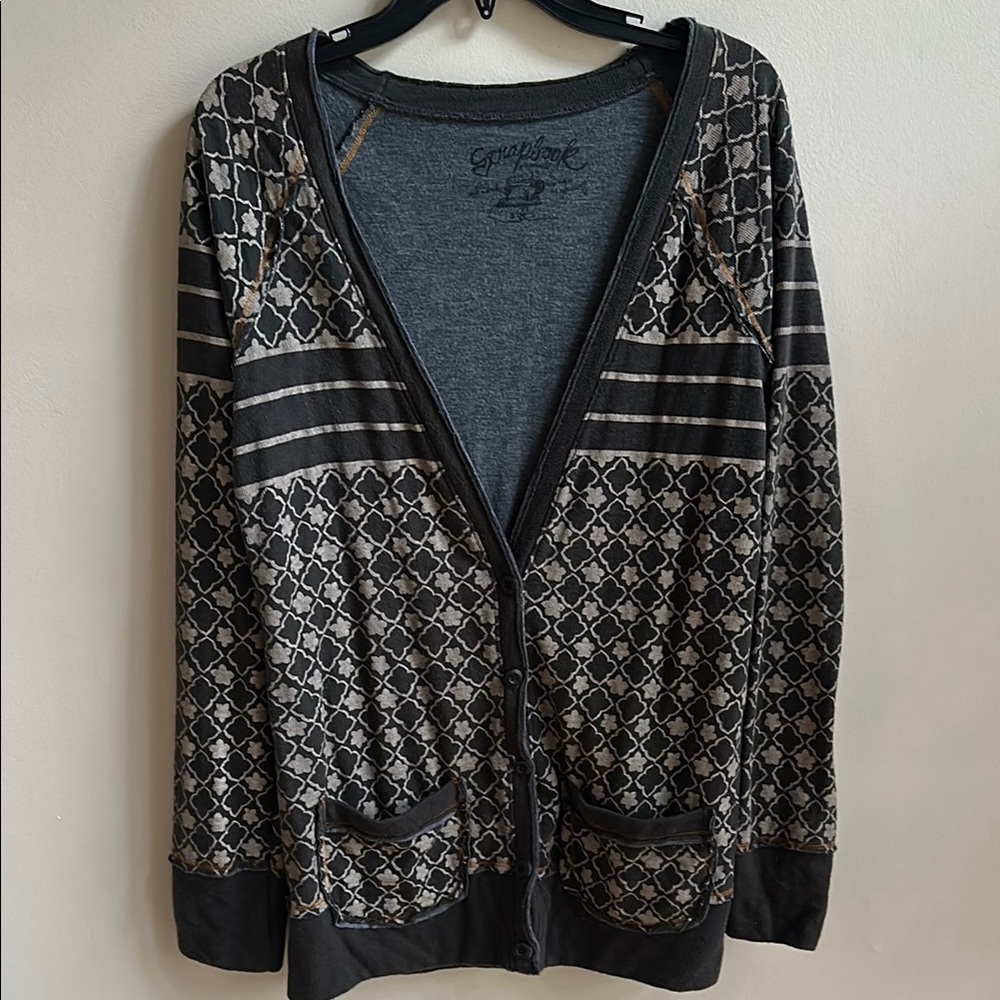 Nordstrom Gray and Black Patterned Cardigan Medium